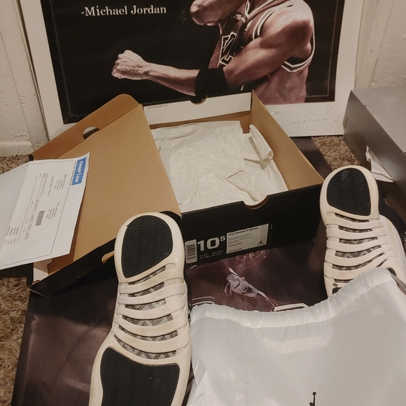 Jordan Retro 12 size 10.5 og box - Picture 7 of 10
